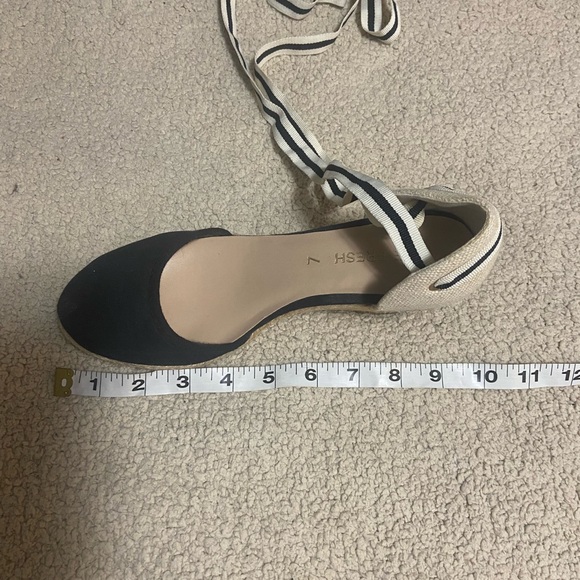 🌸 Joe Fresh 🌸 summer wedge sandals - Picture 8 of 9